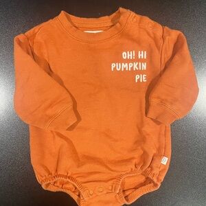 Carter's Orange 'Oh! Hi Pumpkin Pie' LS Onesie. Size 12 mo. 🎃🥧